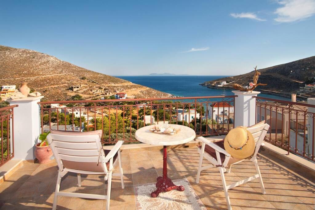 Nikis Seaside House Villa Vlichadia ภายนอก รูปภาพ